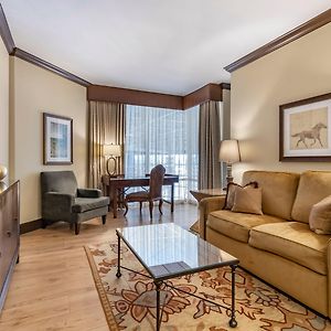 Fit One Bedroom Suite 1 King Bed